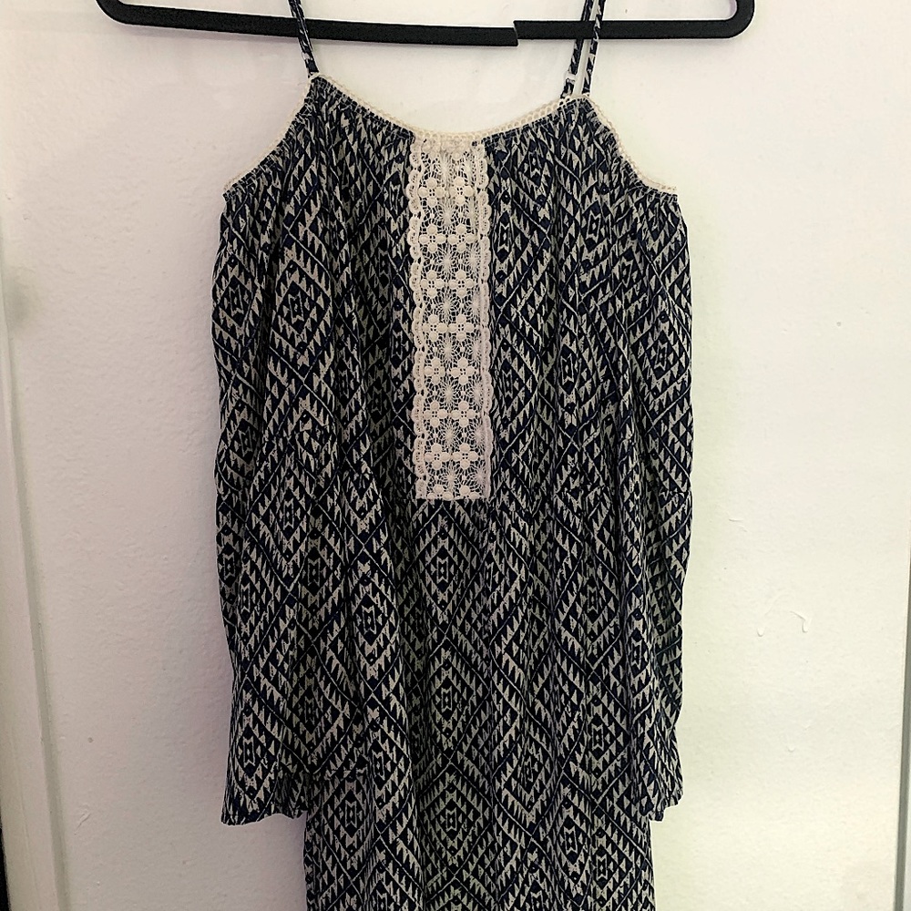 Shoulder dress